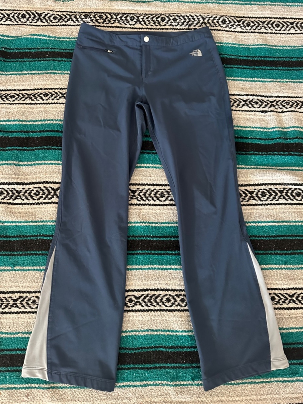 The North Face Women's Active Lightweight Pant in Blue & Gray